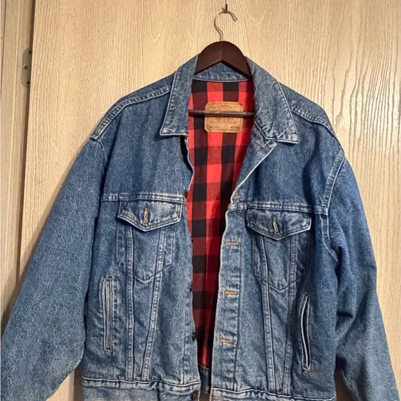 Vintage Levi’s Buffalo Plaid Lined Denim Trucker Jacket – Medium – Made in USA - Picture 3 of 16